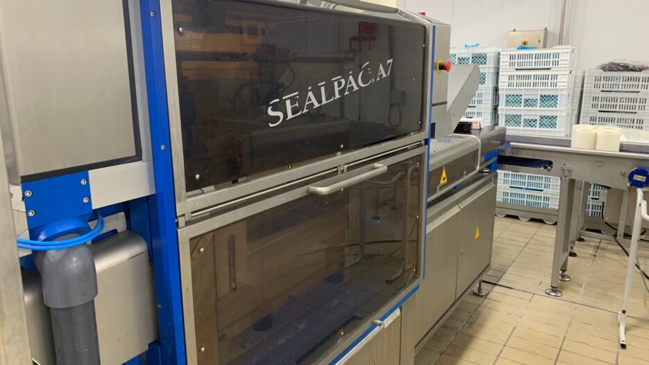 Operculeuse automatique SEALPAC A7